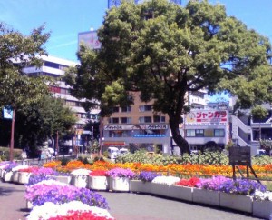 阪神電鉄　尼崎駅前