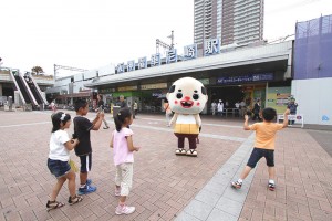 ちっちゃいおっさん（ライオン屋の最寄り駅　阪神尼崎駅にて）