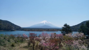 精進湖