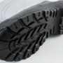 XEB85722 防寒セフティシューズ ソールには雪の上でも滑りにくいタイヤパターンのソール意匠を採用。
