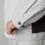 TAKA_TW-S123 EXジャケット［社名刺繍無料］ 袖口カフスはダブルボタンで調整可能
